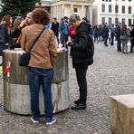 Bombenstimmung am Brandenburger Tor