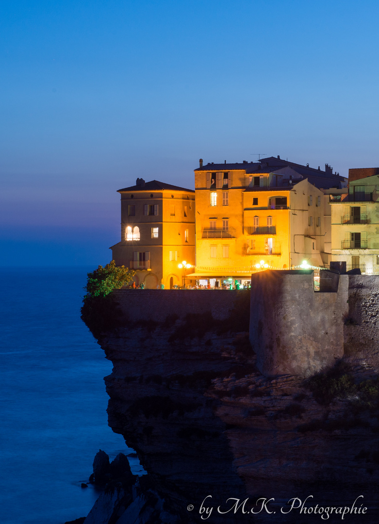 Bonifacio bei Nacht