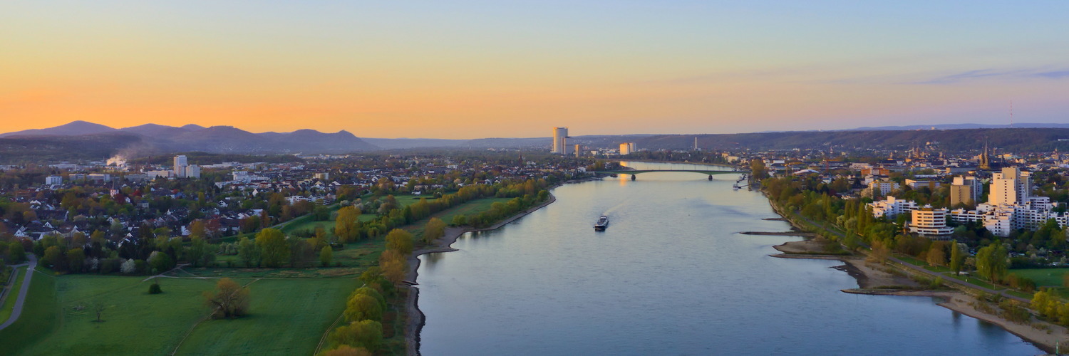 Bonn bei Sonnenaufgang