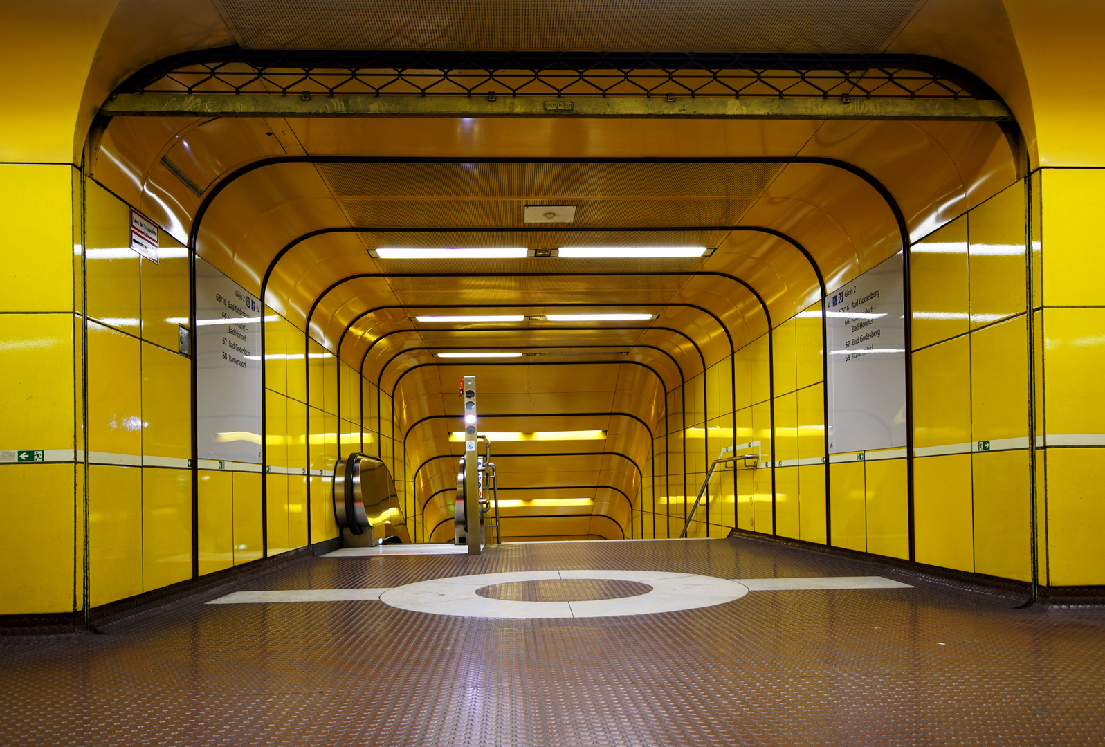 Bonn Heusallee Museumsmeile U-Bahnabgang