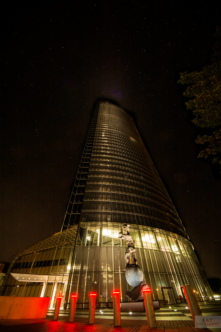 Bonn Post Tower bei Nacht
