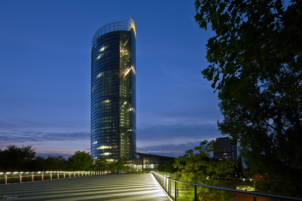 Bonn Posttower 1