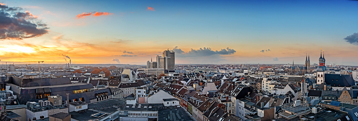 Bonn Skyline mit Stadthaus