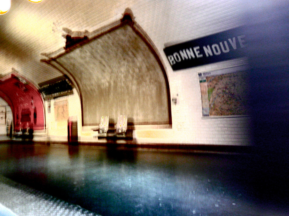 Bonne Nouvelle - Paris - Metro