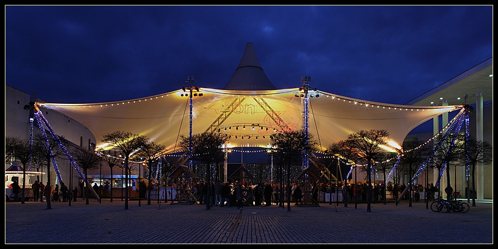 Bonner Museumsmeile Bonn ICE Foto & Bild architektur, architektur bei nacht, motive Bilder