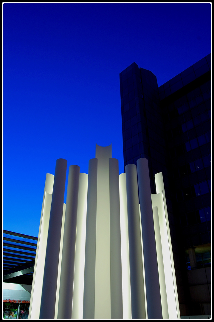 Bonner Stadthaus zur "Blauen Stunde"