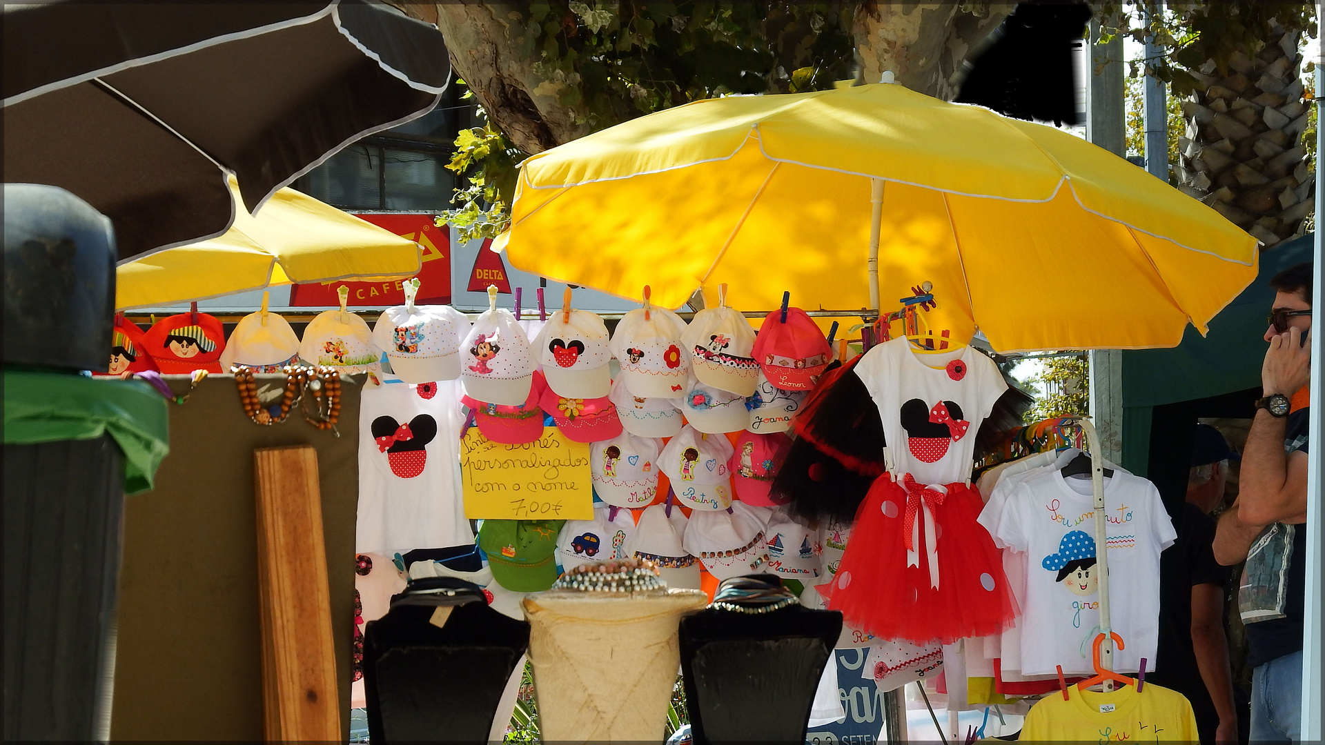 Bonnets avec le nom