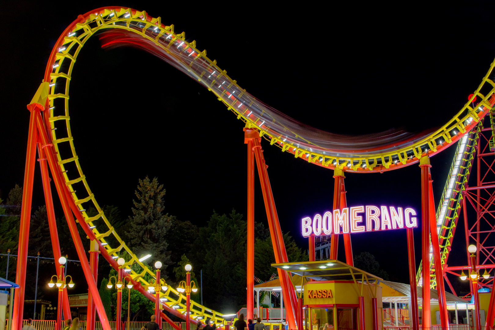 Boomerang im Wiener Prater bei Nacht