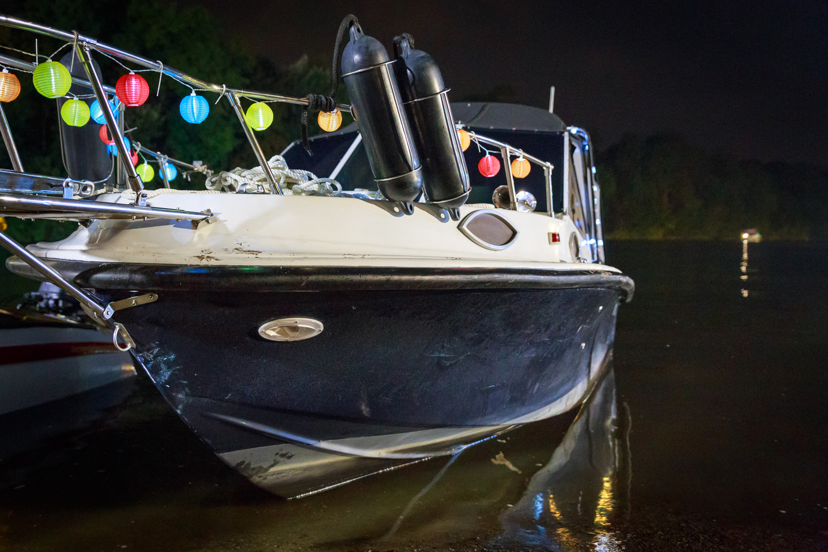 Boot am Hallenser Saaleufer