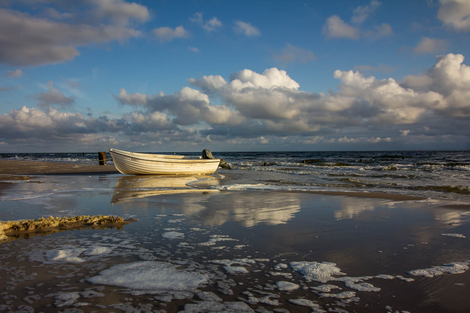 Boot am Strand