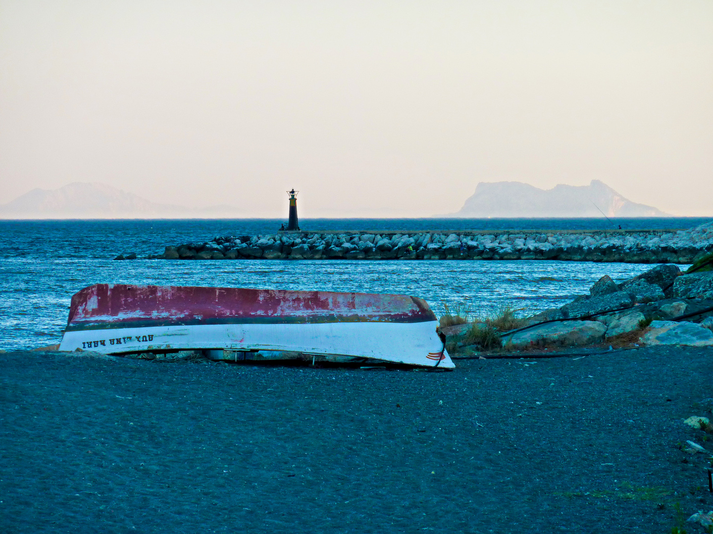 Boot am Strand