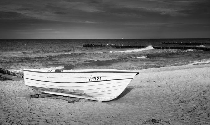 Boot am Strand ... Ahrenshoop Darß