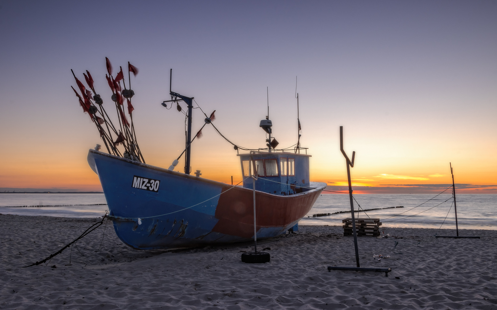 Boot am Strand