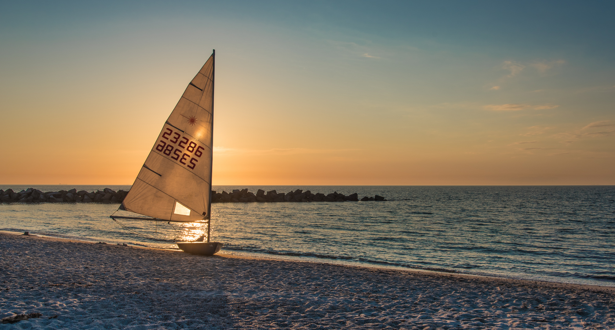 Boot am Strand