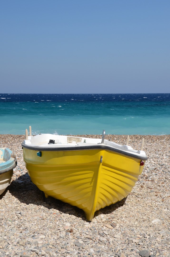 Boot am Strand von Kiotari (Samos)