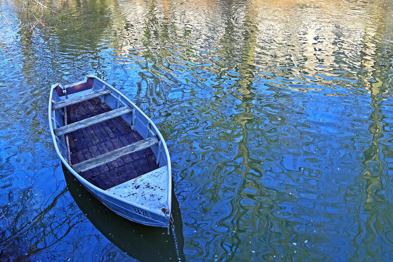 Boot im alten Kanal