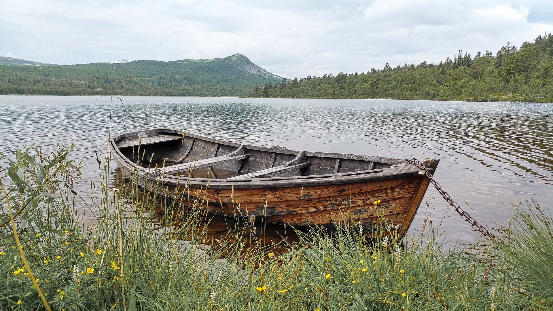 Boot im Finnsjøen.