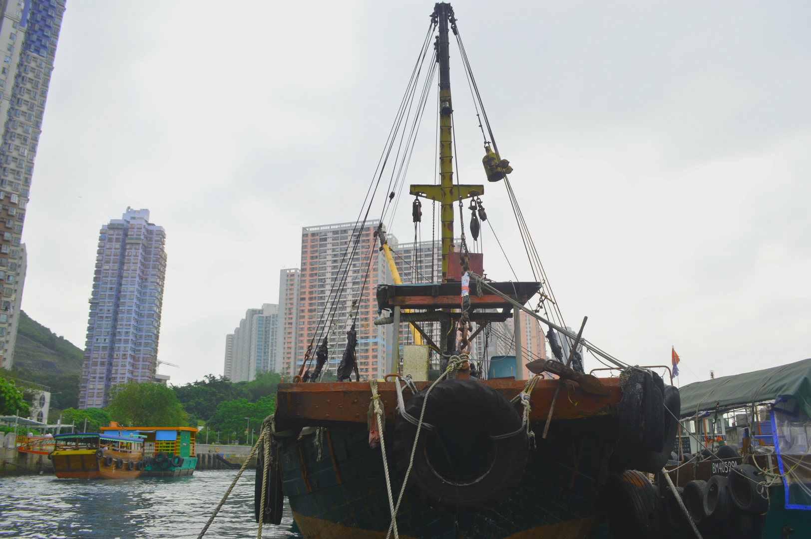 Boot im Hafen Hongkongs´