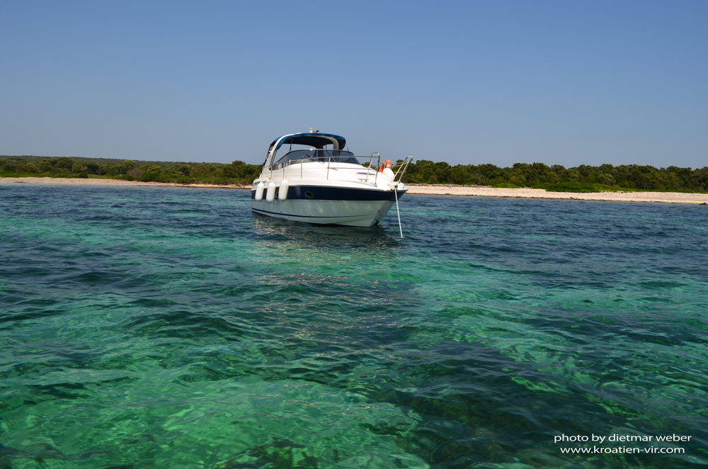 Boot im Meer