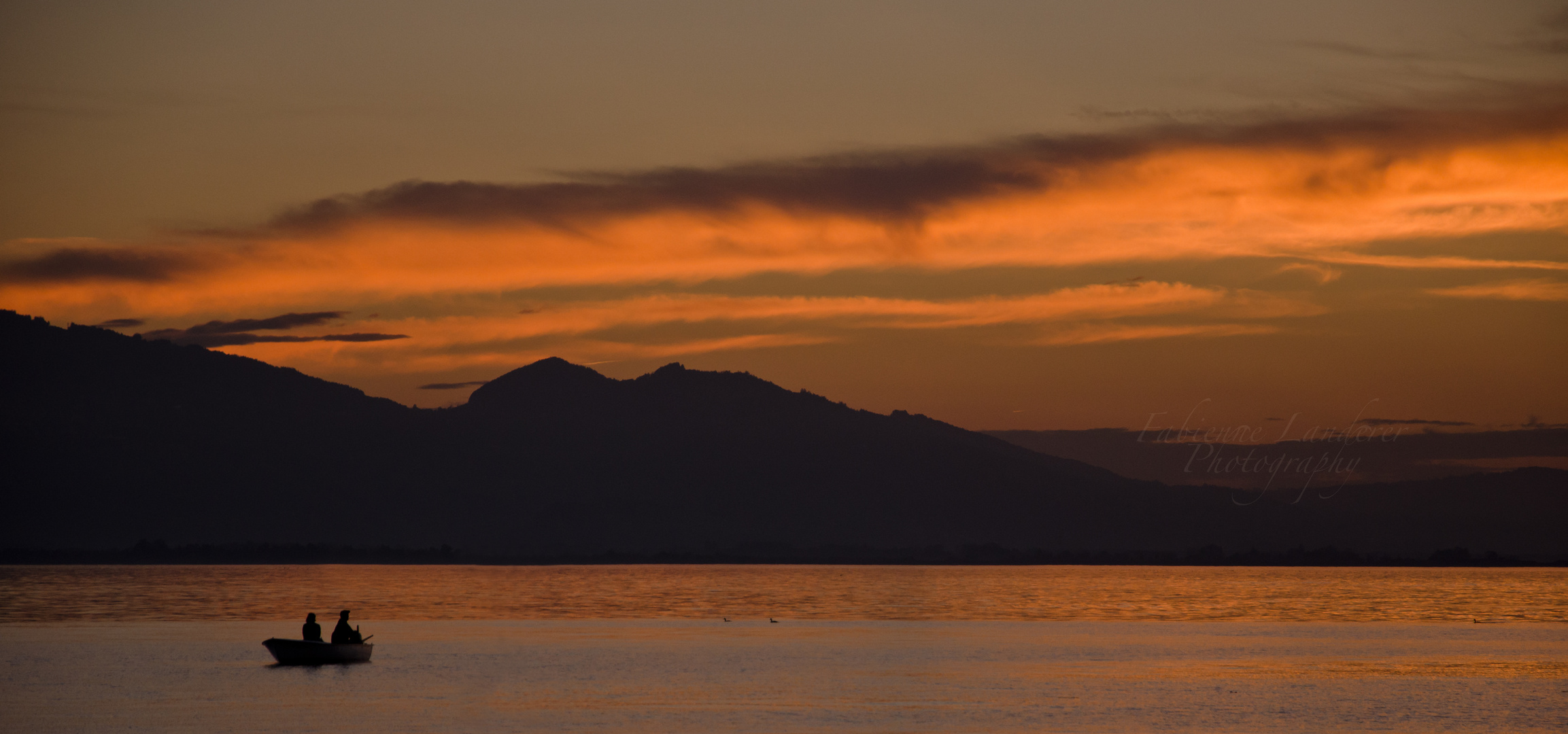 Boot im Sonnenuntergang