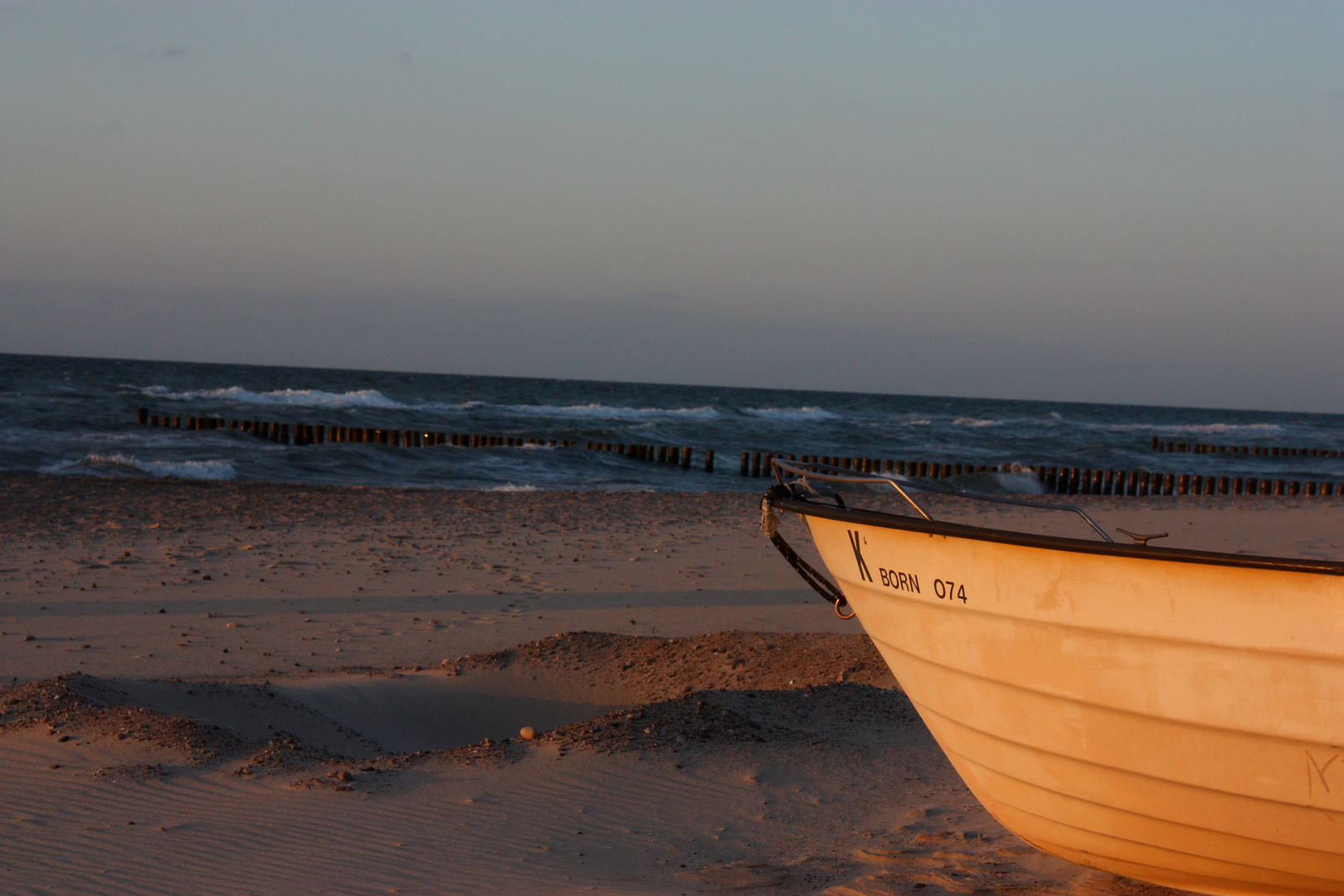 Boot im Sonnenuntergang