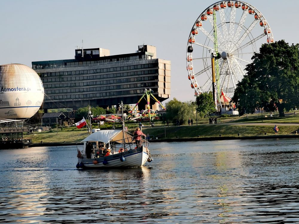 Boot Riesenrad Krakau p30-25-226-col