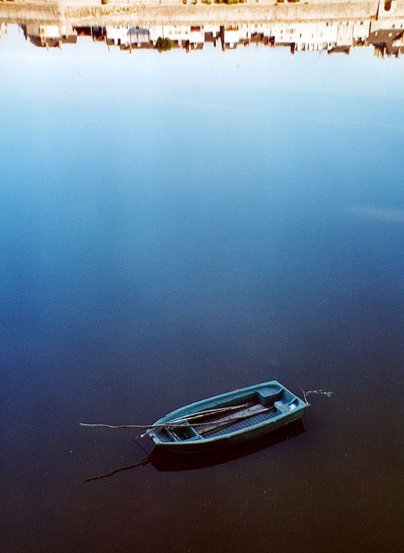 Boot und Spiegelung an der Loire