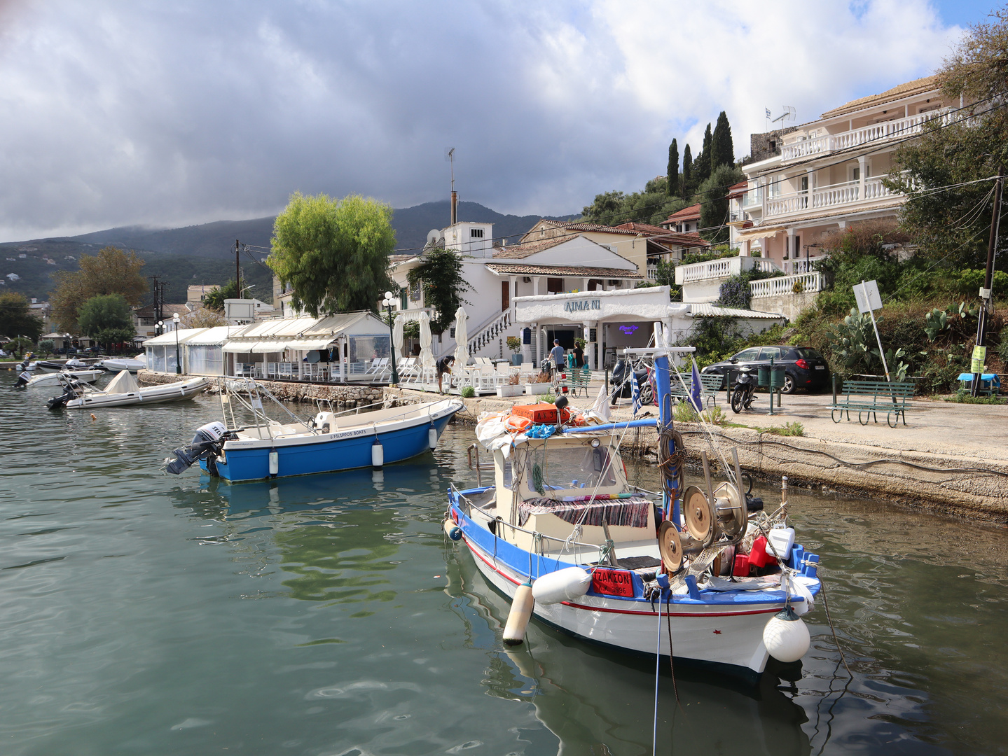 Boote am Hafen