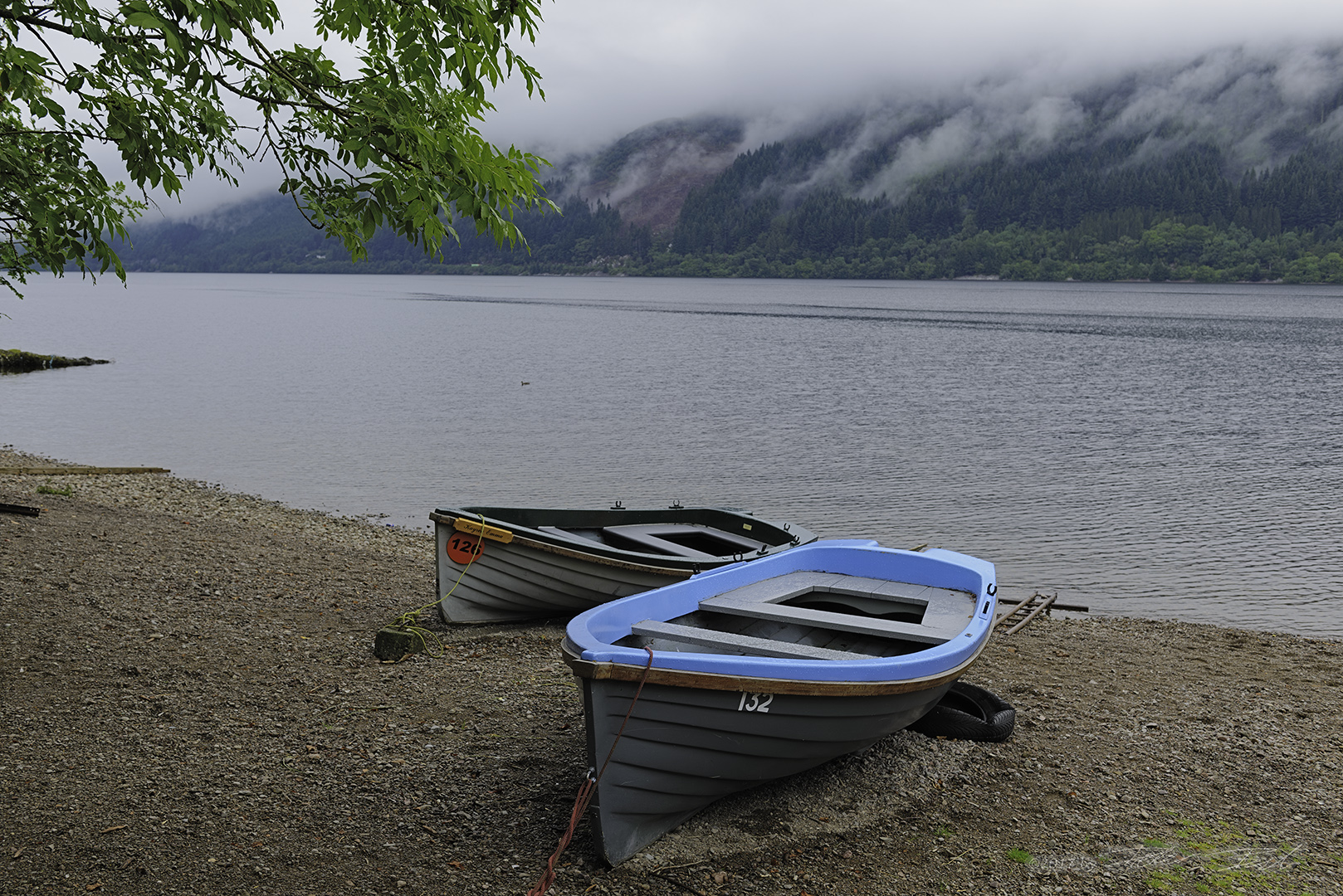 Boote am Loch Ness