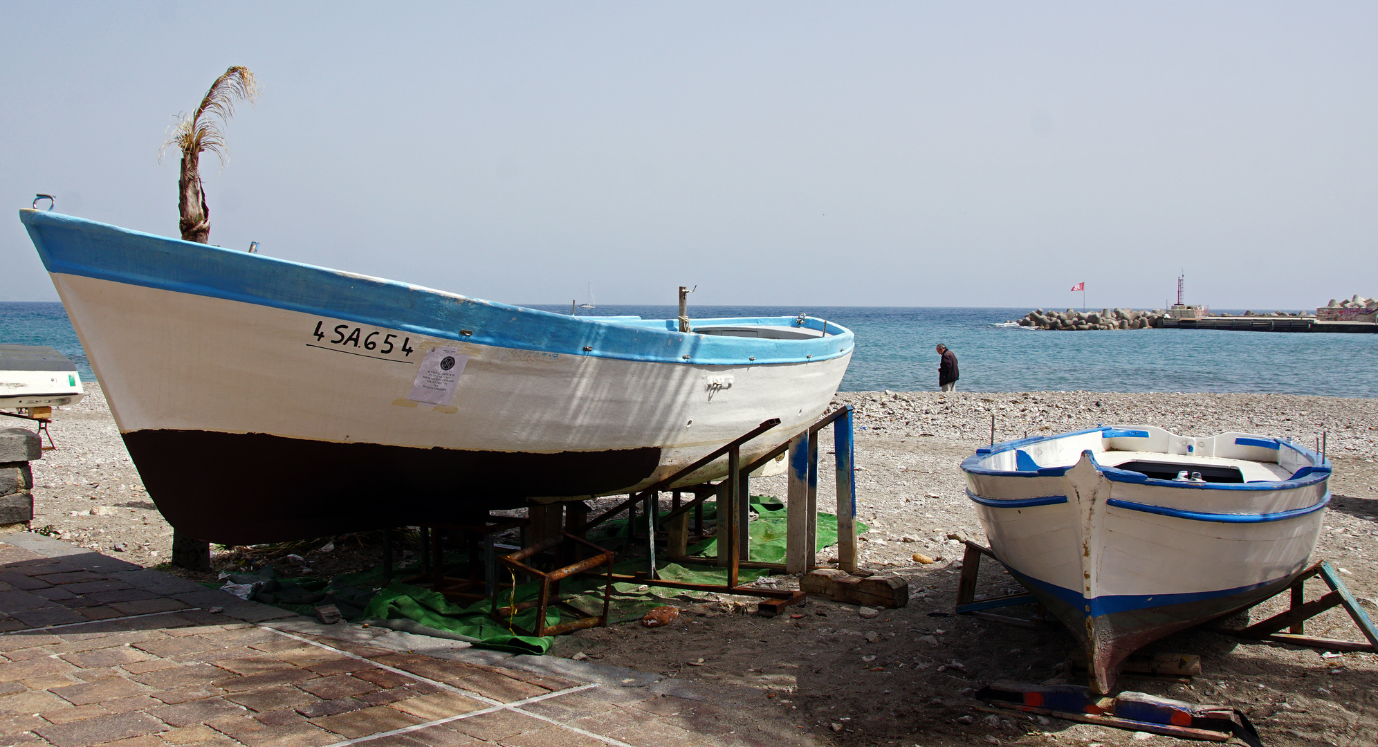 Boote am Strand von Cetara 4