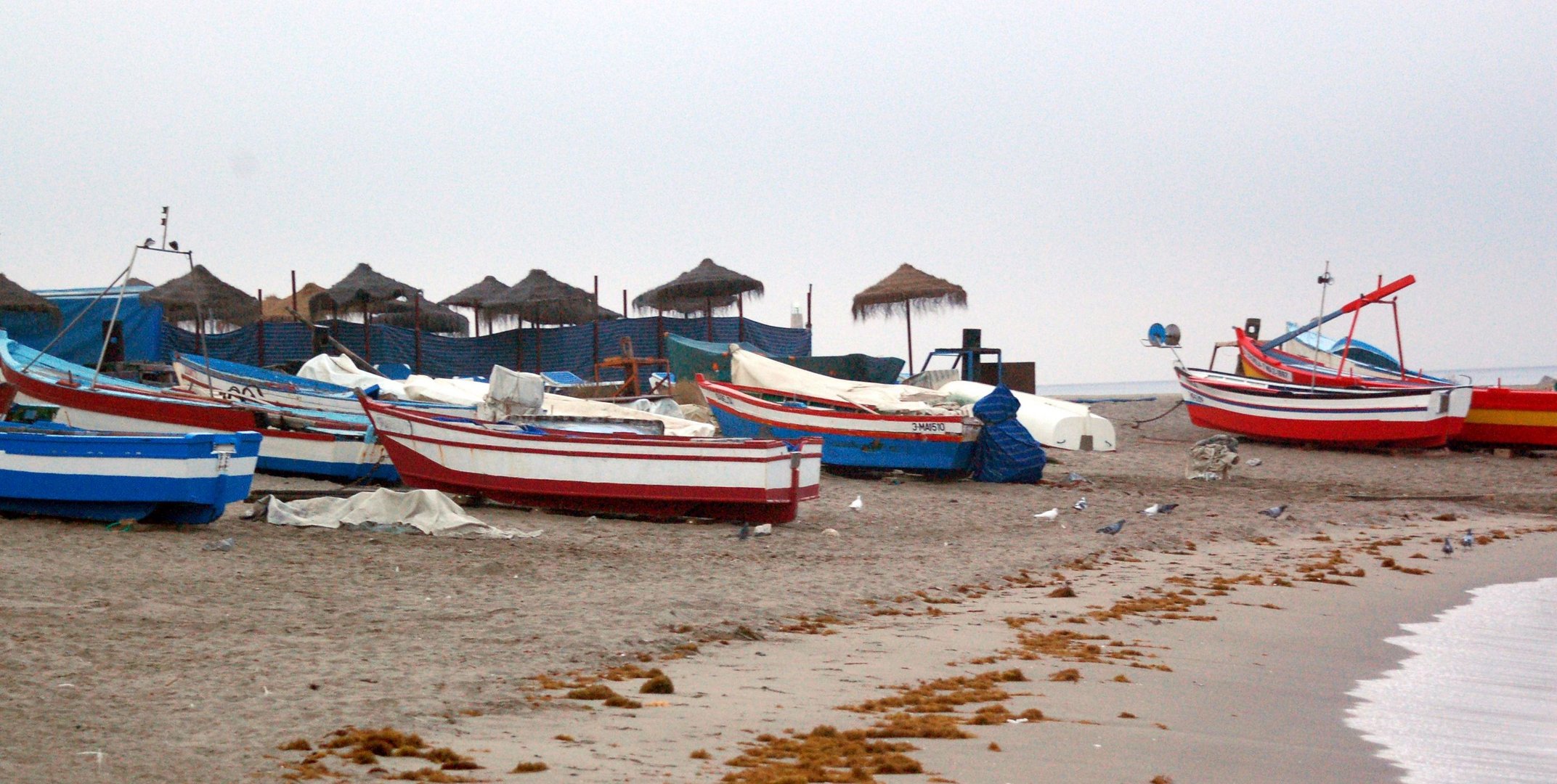 Boote am Strand von Torremolinos