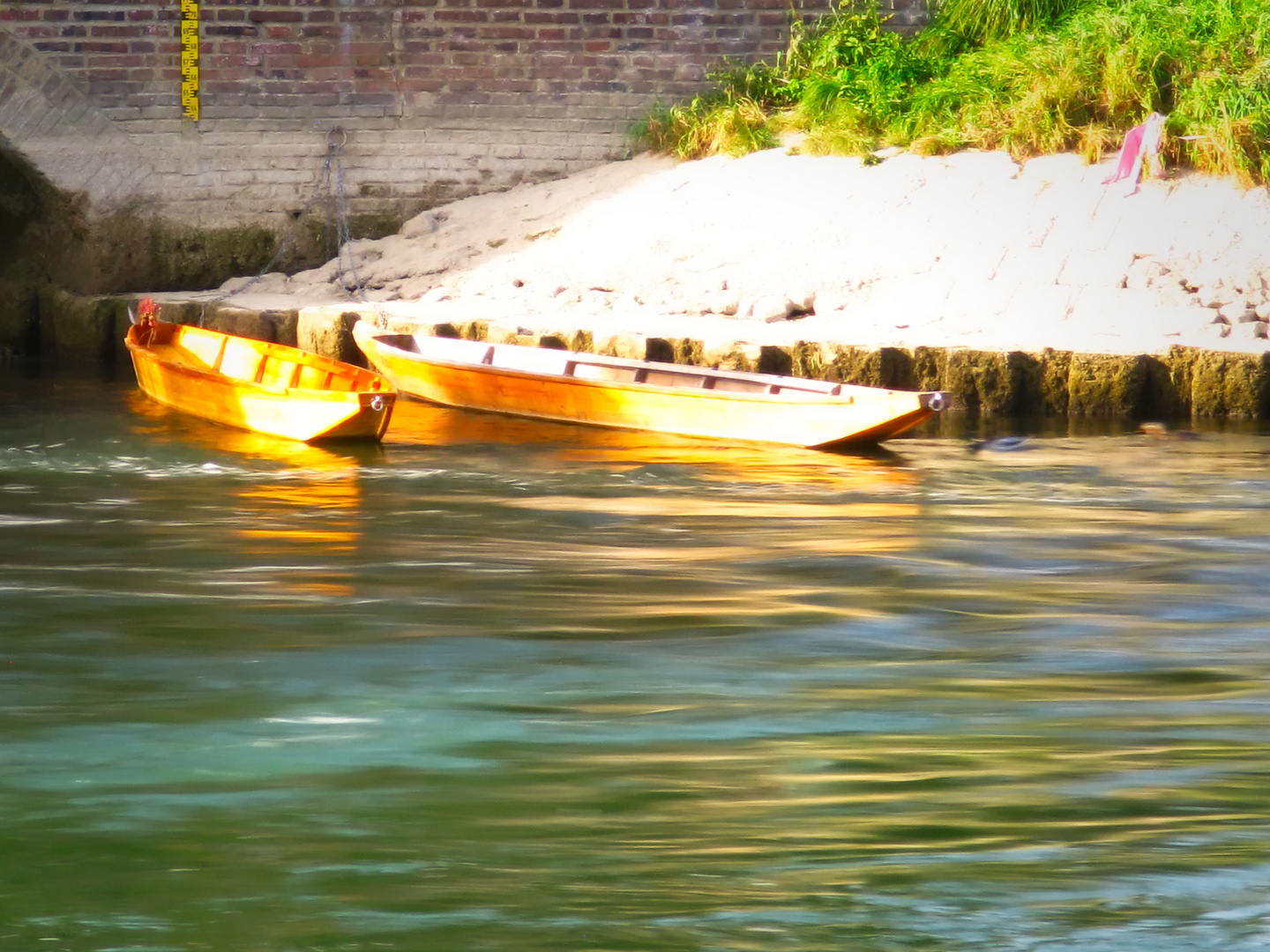 Boote an der Donau