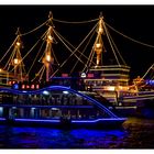 Boote auf dem Huangpu River, Shanghai