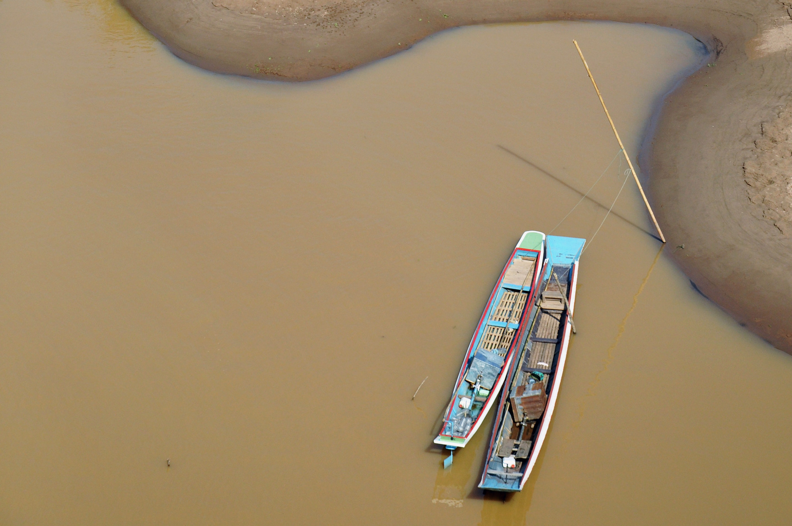 Boote auf dem Nam Ou