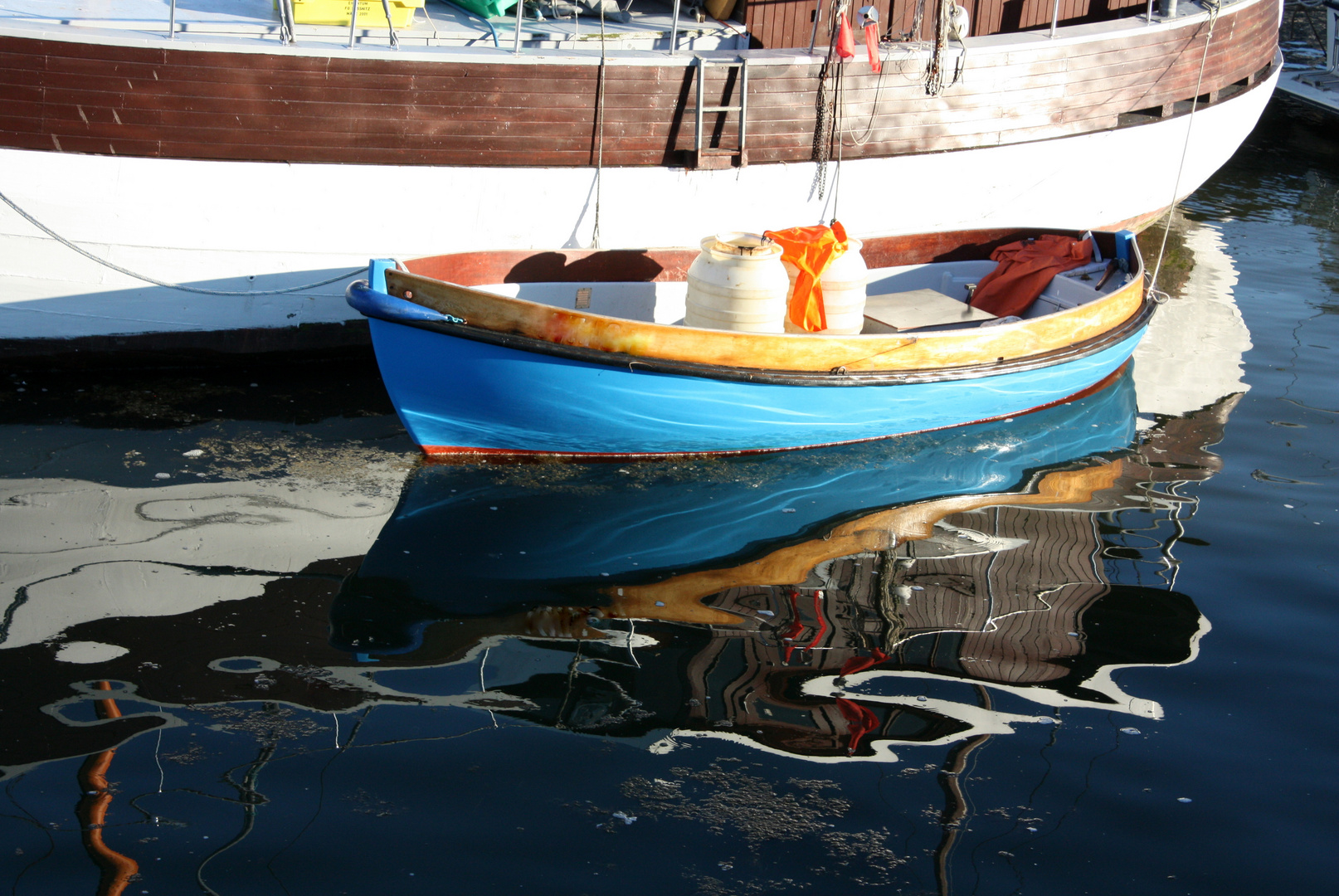 Boote im Hafen von Vitte auf Hiddensee