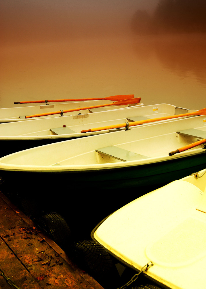 Boote im roten Nebel