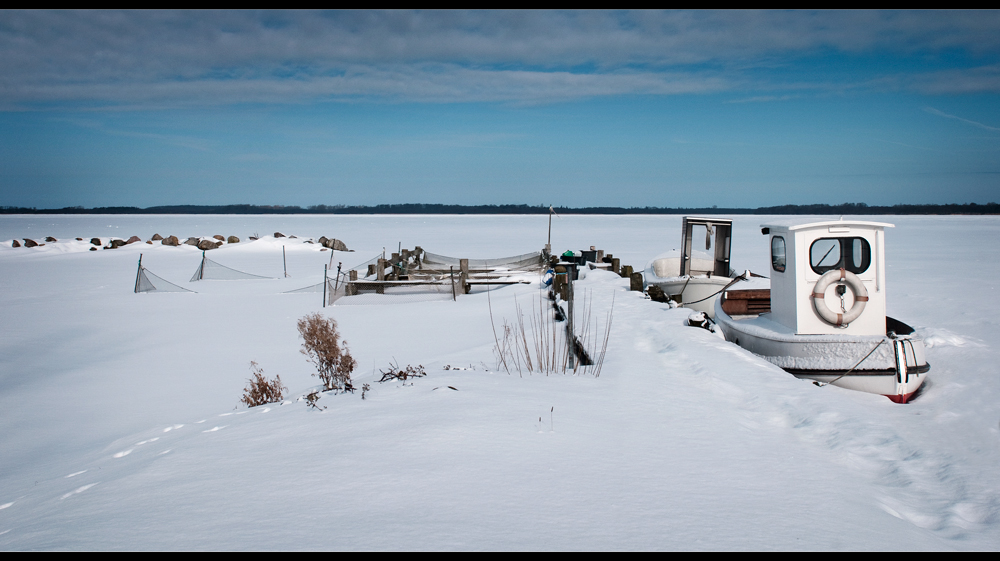 ..Boote im Schnee....