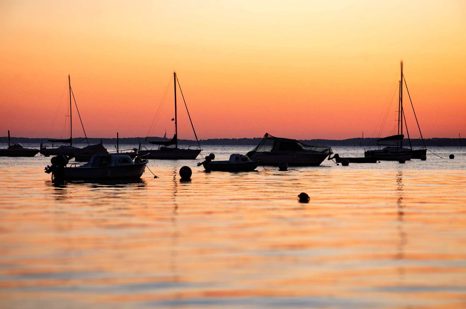 Boote im Sonnenuntergang 