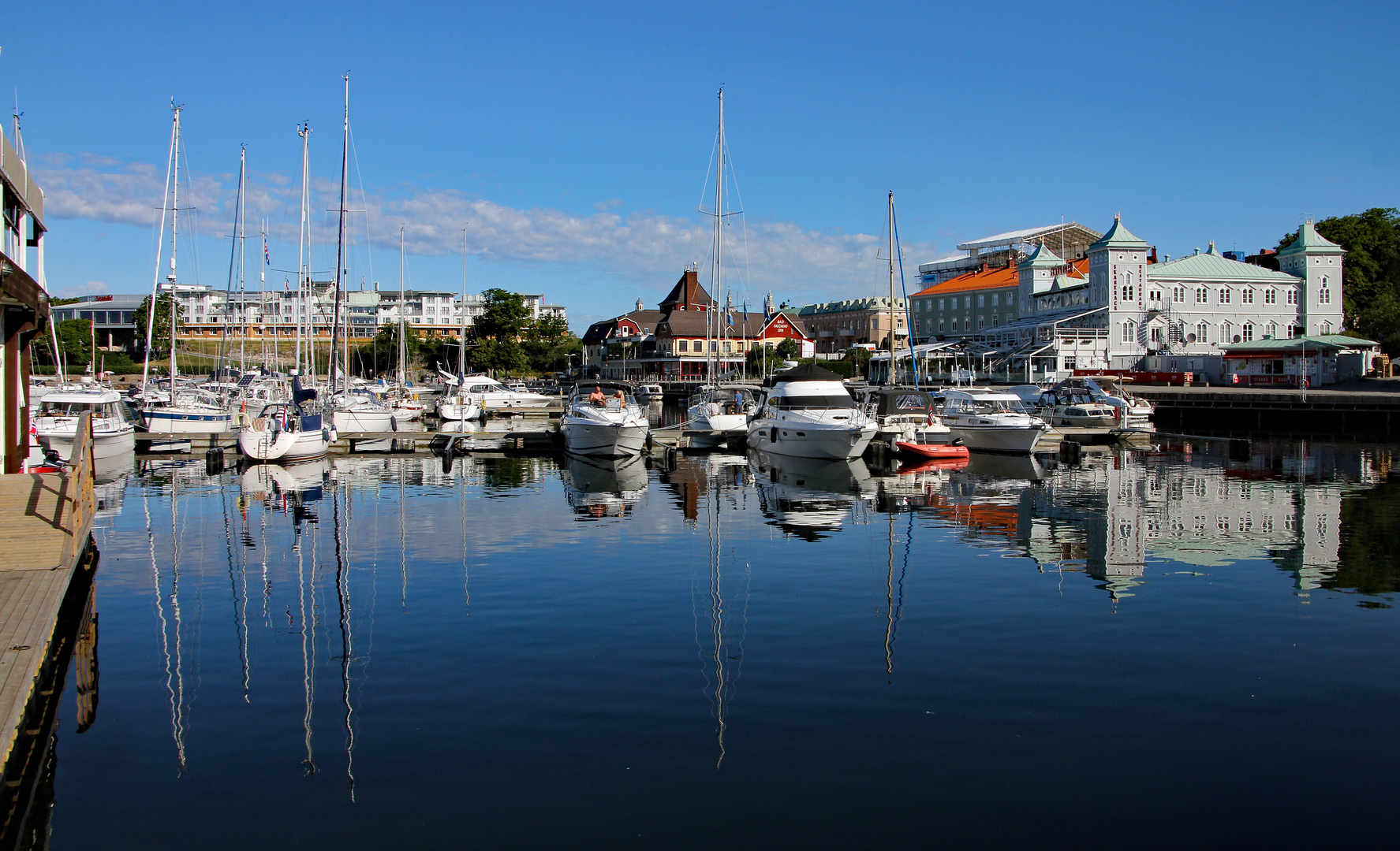 Boote im Spiegel des Wassers