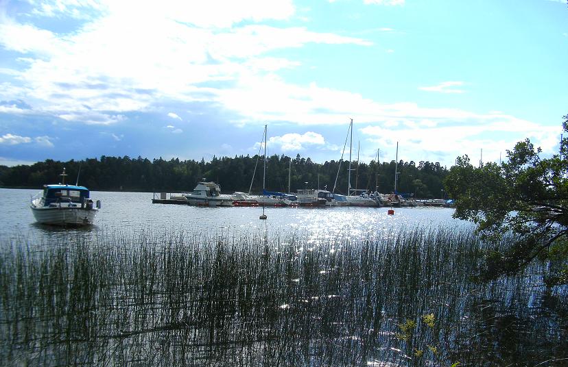 Boote in Hässelby Strand