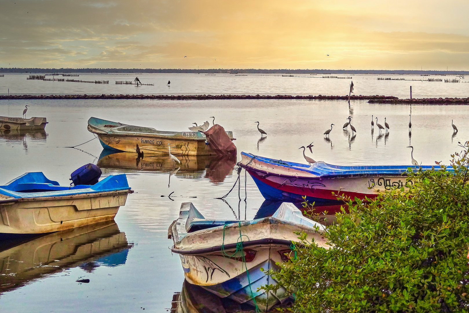 Boote mit Spiegelung