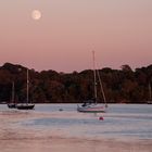 Boote und Vollmond