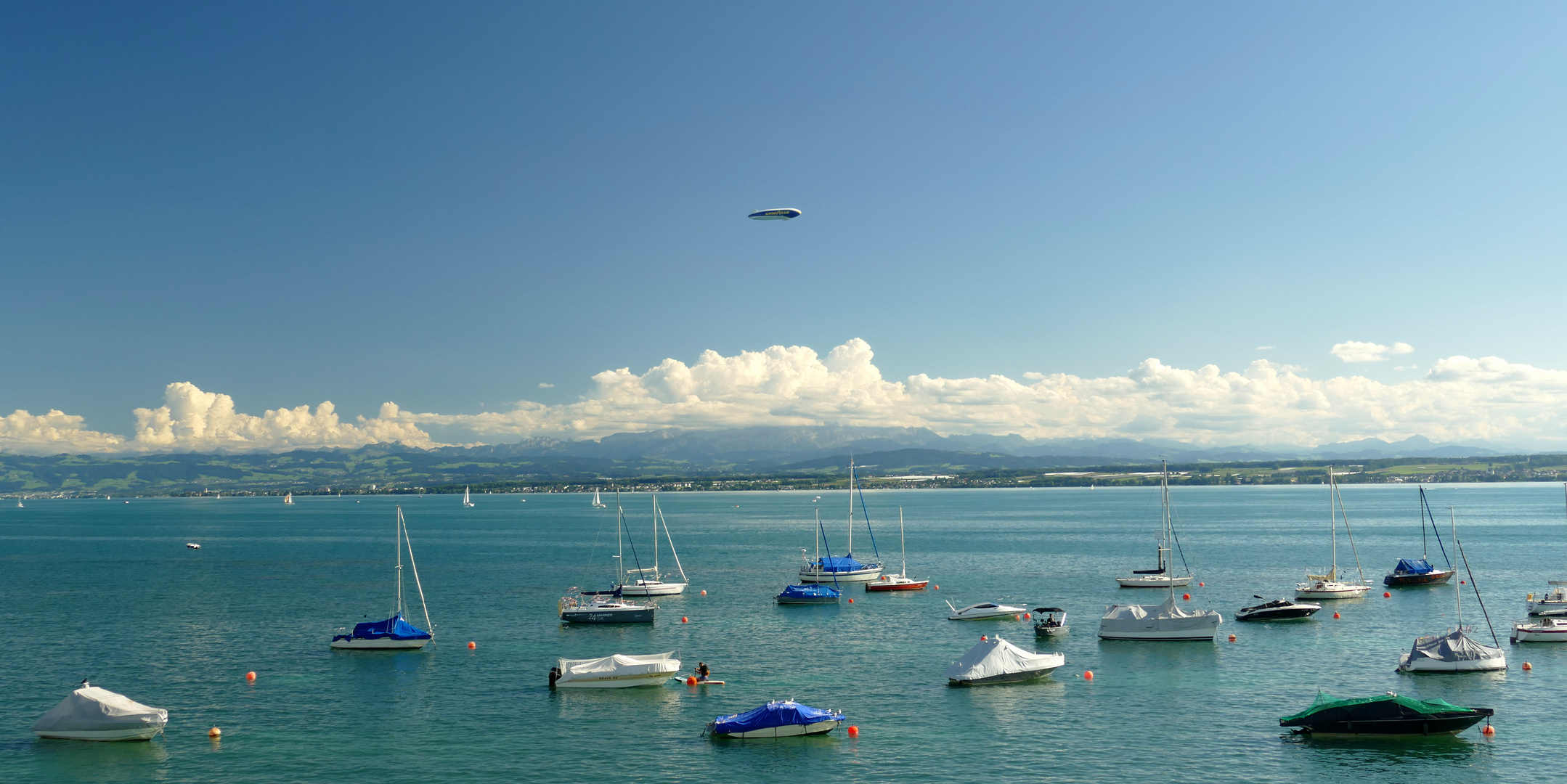 " Boote und Zeppelin "