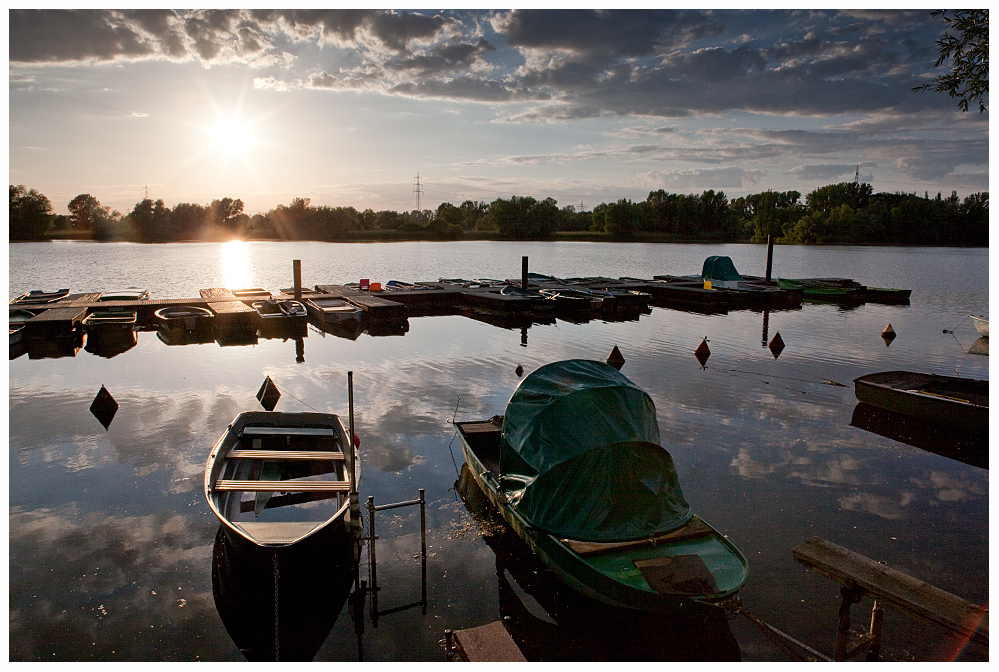 Boote - Wasser -Sonne