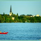 BOOTSFAHRT AM RHEIN oder KNALLROTES GUMMIBOOT