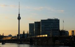 Bootsfahrt - Berlin  - 2019 - Die Sonne verschwindet