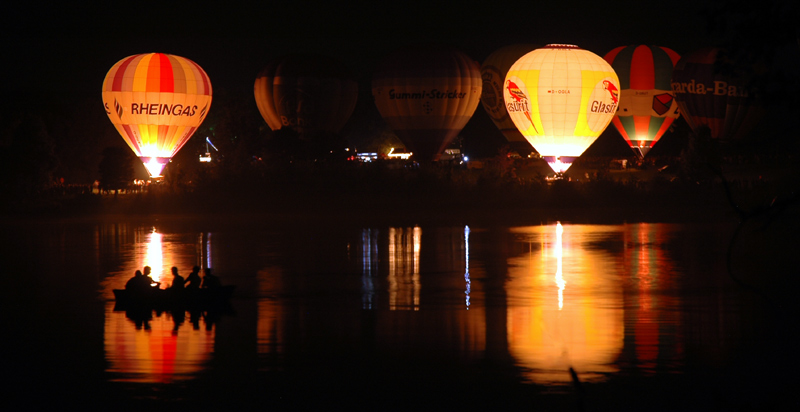 Bootsfahrt im Ballonglühen