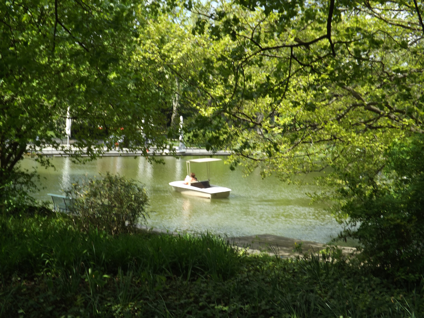 Bootsfahrt im Park