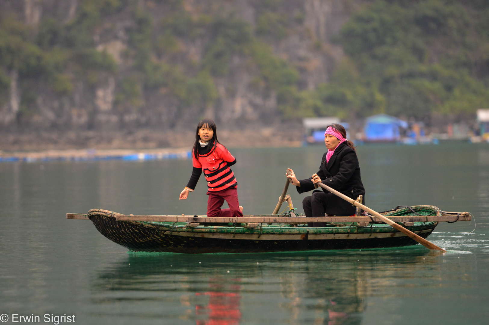 Bootsfahrt in der Halong Bucht (Vietnam)