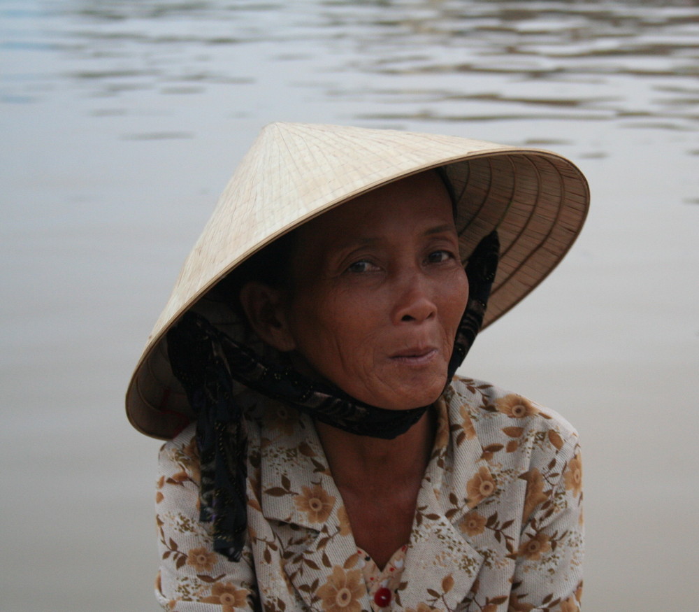 Bootsfrau in Hoi An - Zentralvietnam